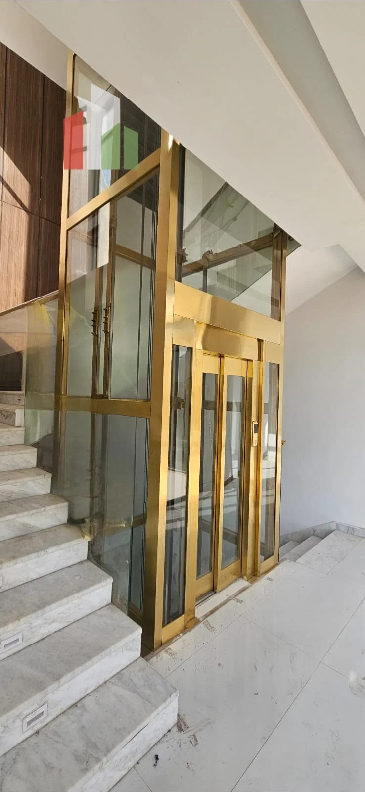 مصاعد داخلية