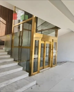 مصاعد داخلية